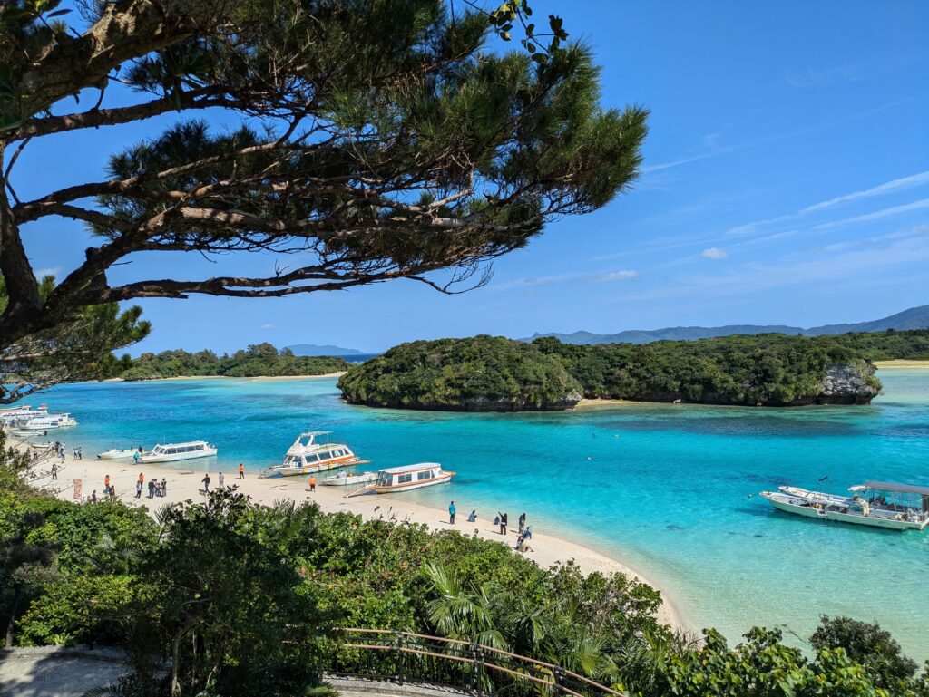 石垣島の川平湾（Kabira Bay）